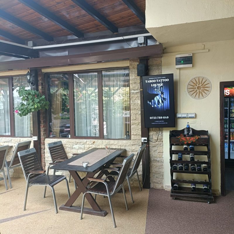 Reteaua Digitala DOOH Indoor - RESTAURANT LA MACHEDONI | din 1997 Reteaua Digitala DOOH Indoor - RESTAURANT LA MACHEDONI | din 1997